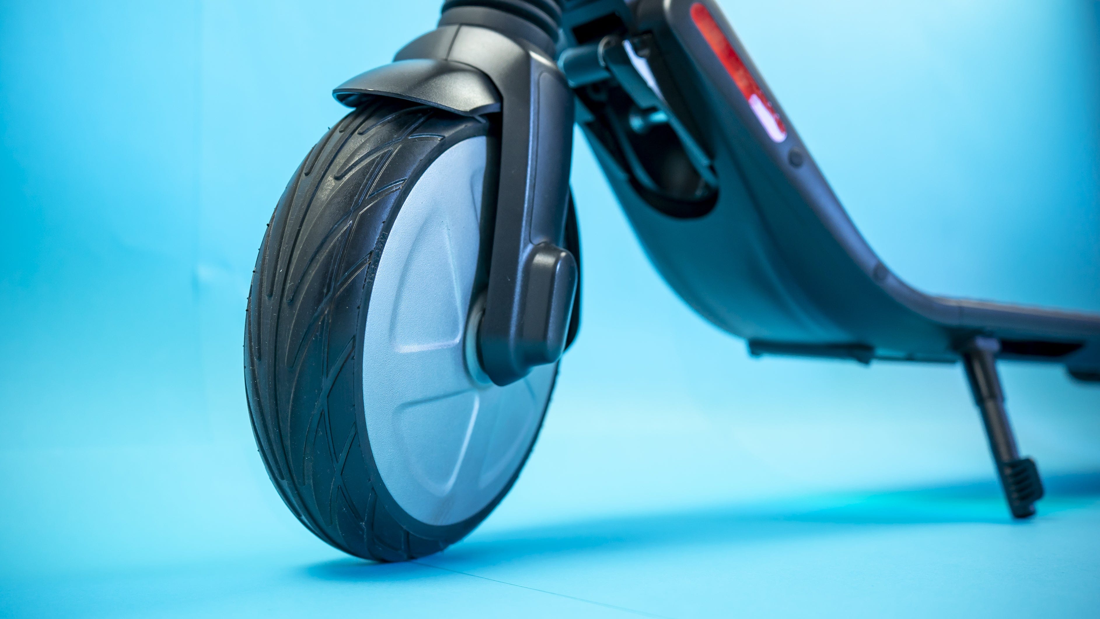 Segway Ninebot Kickscooter ES2 سكوتر شاومي - متجر دكان